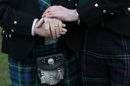Венчаться однополым парам разрешила Шотландская епископальная церковь