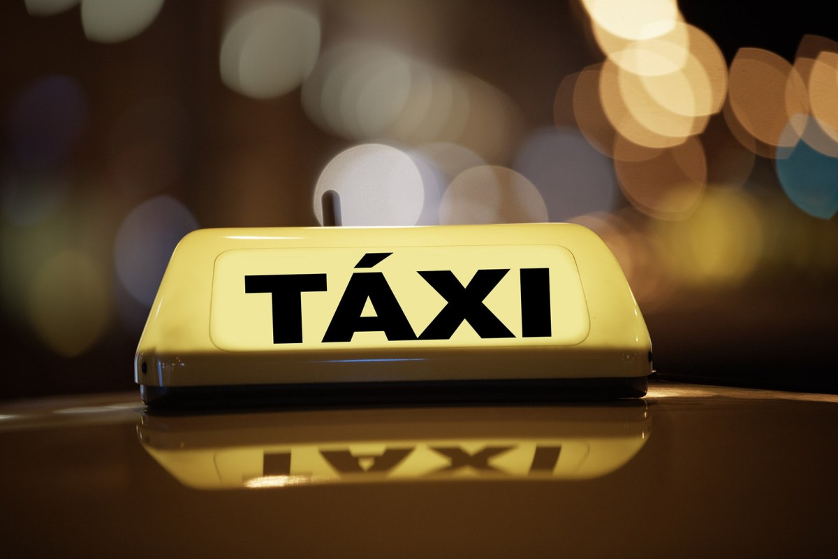 В столичных такси можно будет расплачиваться картой