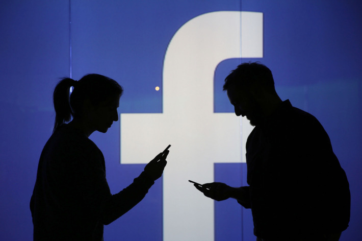 Пользователи Facebook стали проводить в соцсети на 50 миллионов часов меньше в день