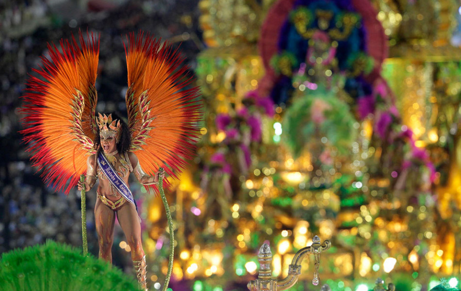 В Бразилии отменяют традиционные карнавалы