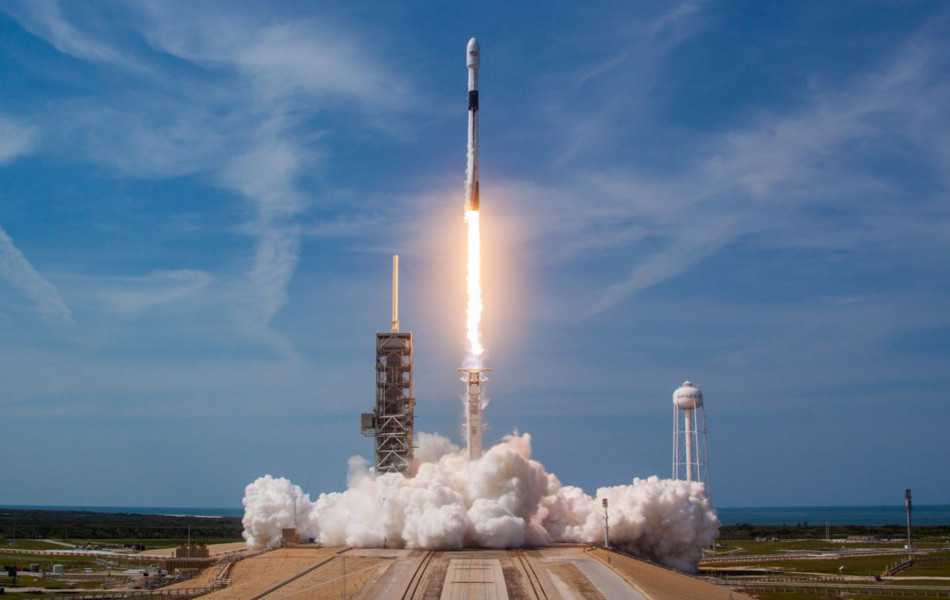 Новый рекорд Space X: запуск 133 космических аппаратов и 10 спутников