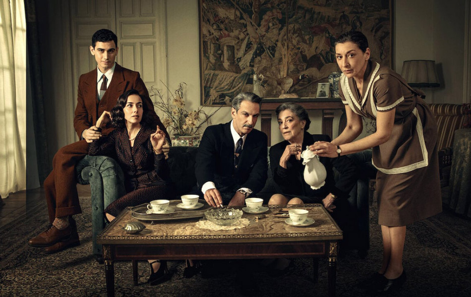 Новая замена «Элиты» и «Бумажного дома»: 5 испанских сериалов, которые стоит посмотреть