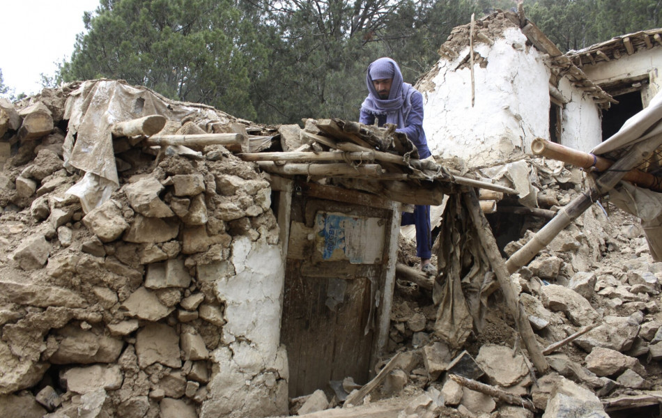 Талибан просит международной помощи после разрушительных землетрясений