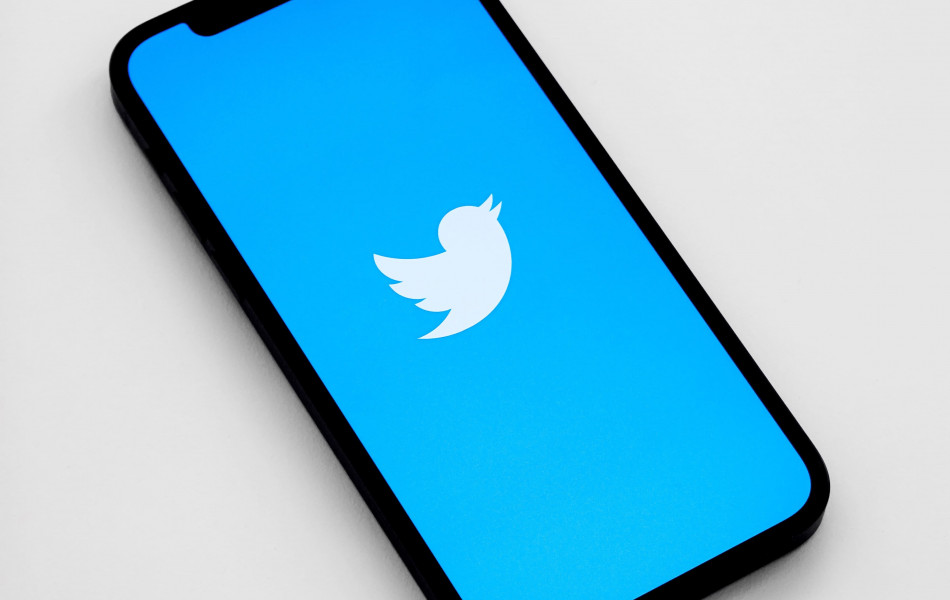 Акционеры Twitter одобрили сделку по продаже соцсети Маску за 44 млрд долларов