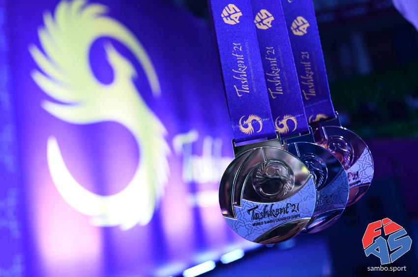 Казахстанские спортсмены завоевали 10 медалей на Чемпионате мира по самбо
