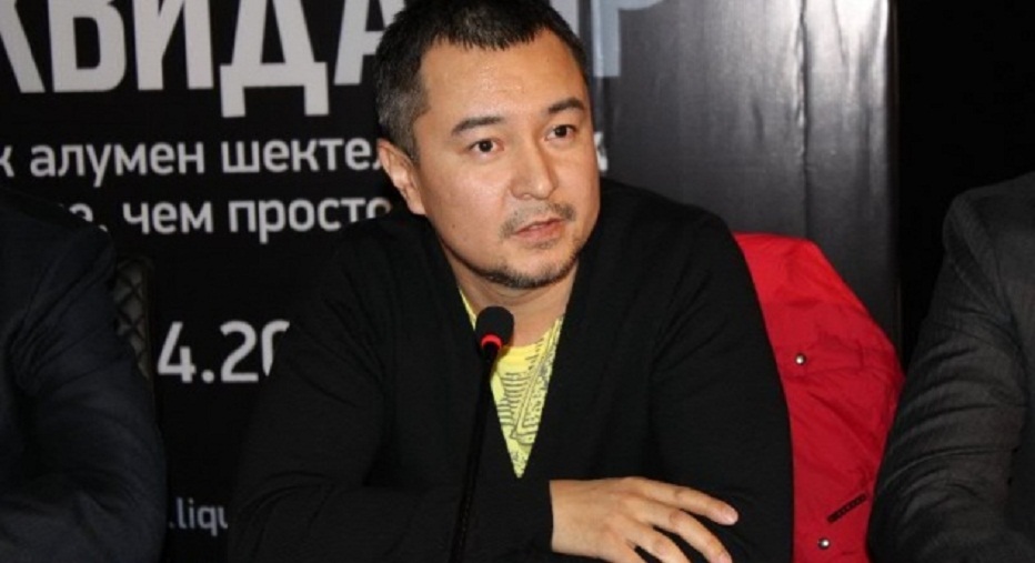 Акан Сатаев предложил повысить цены на билеты на иностранные фильмы в кинотеатрах