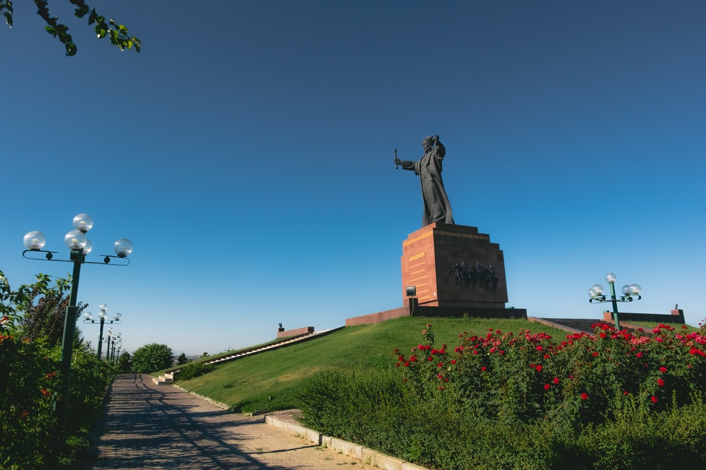 Монумент Байдибек-би