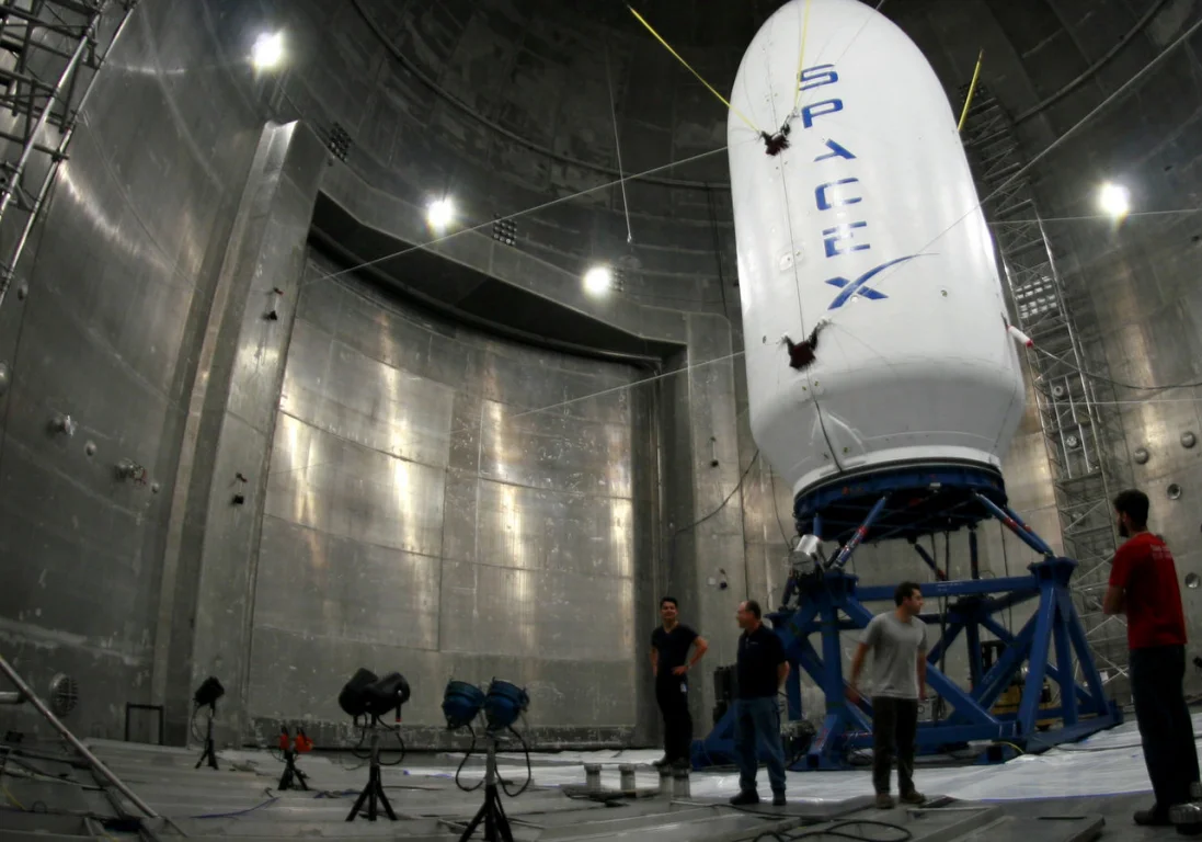 SpaceX запустит первый спутник для раздачи интернета уже в этом году