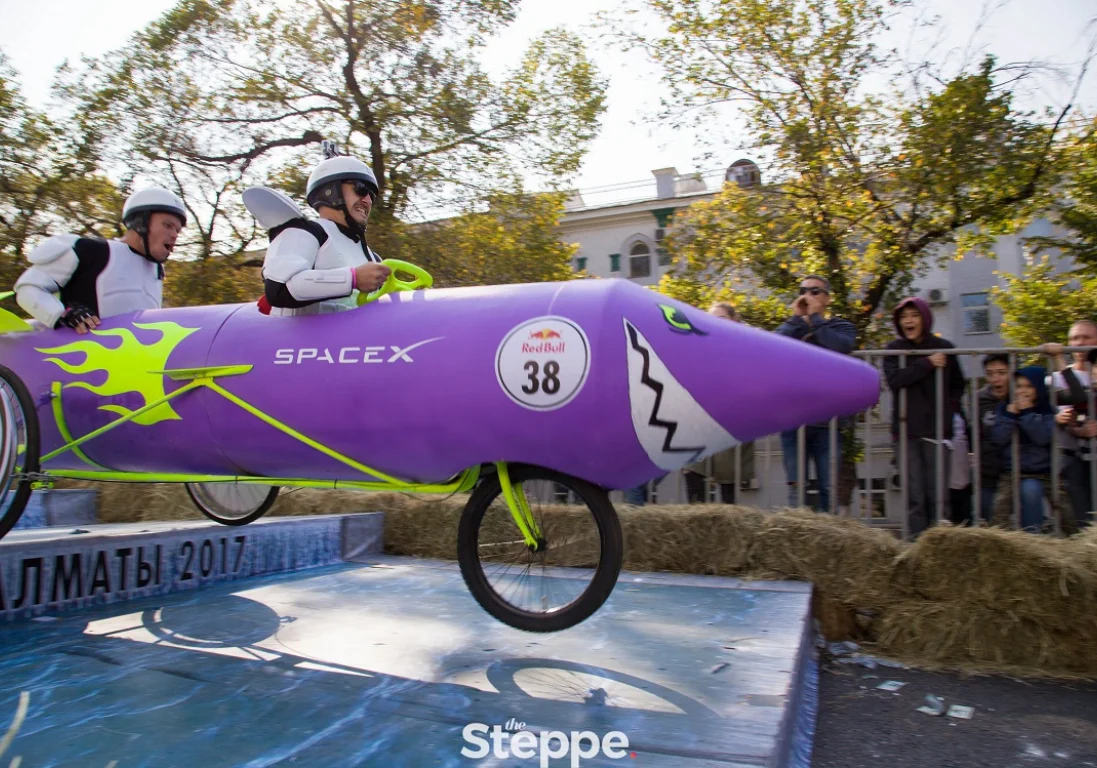 Как прошел первый «Red Bull Soapbox Race» в Центральной Азии