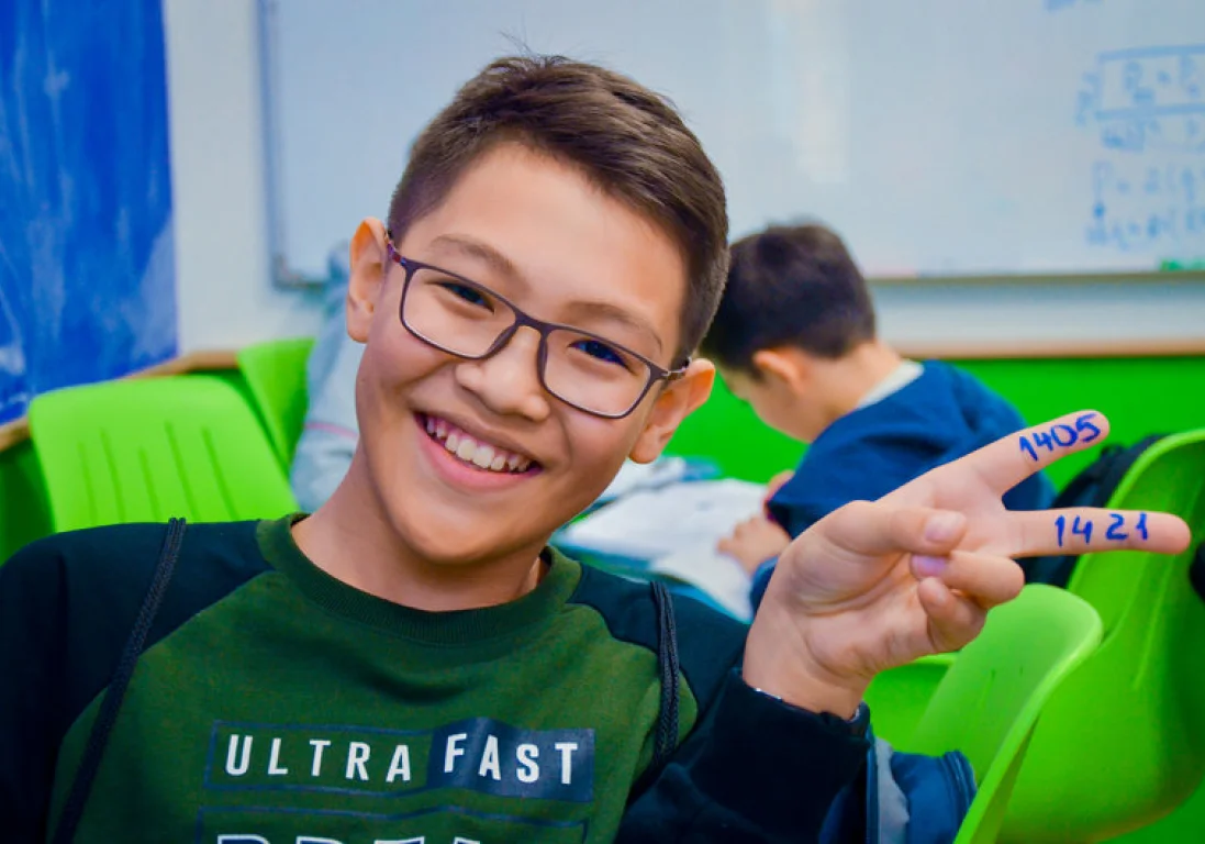 «Все дети могут быть гениями»: Как астанинский образовательный центр использует Youtube
