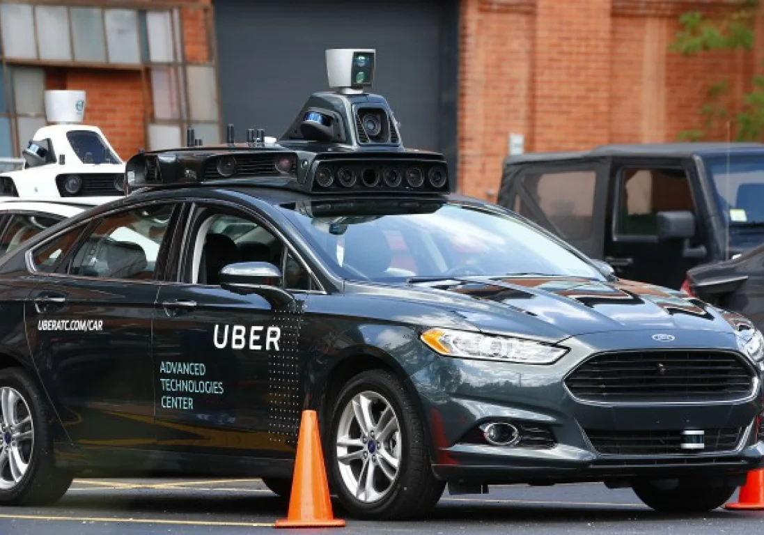 Uber выпустил на улицы Питтсбурга несколько самоуправляемых машин