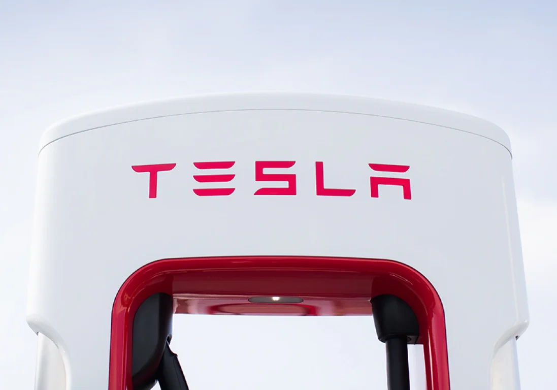 В Астане открылась первая в СНГ зарядная станция для Tesla