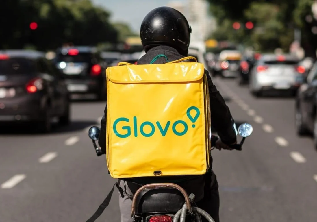 Glovo совместно с акиматом Алматы запускает бесплатную доставку товаров из аптек и магазинов