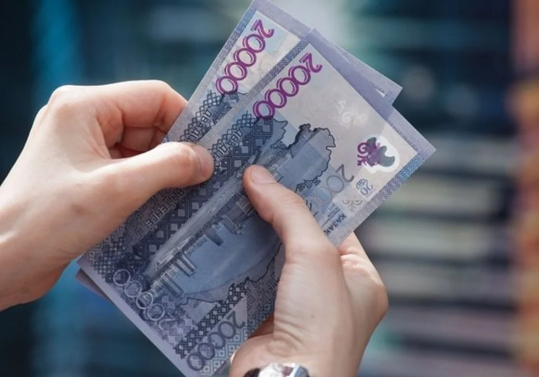 Казахстанцы смогут подать заявку на соцвыплату в 42500 до сентября