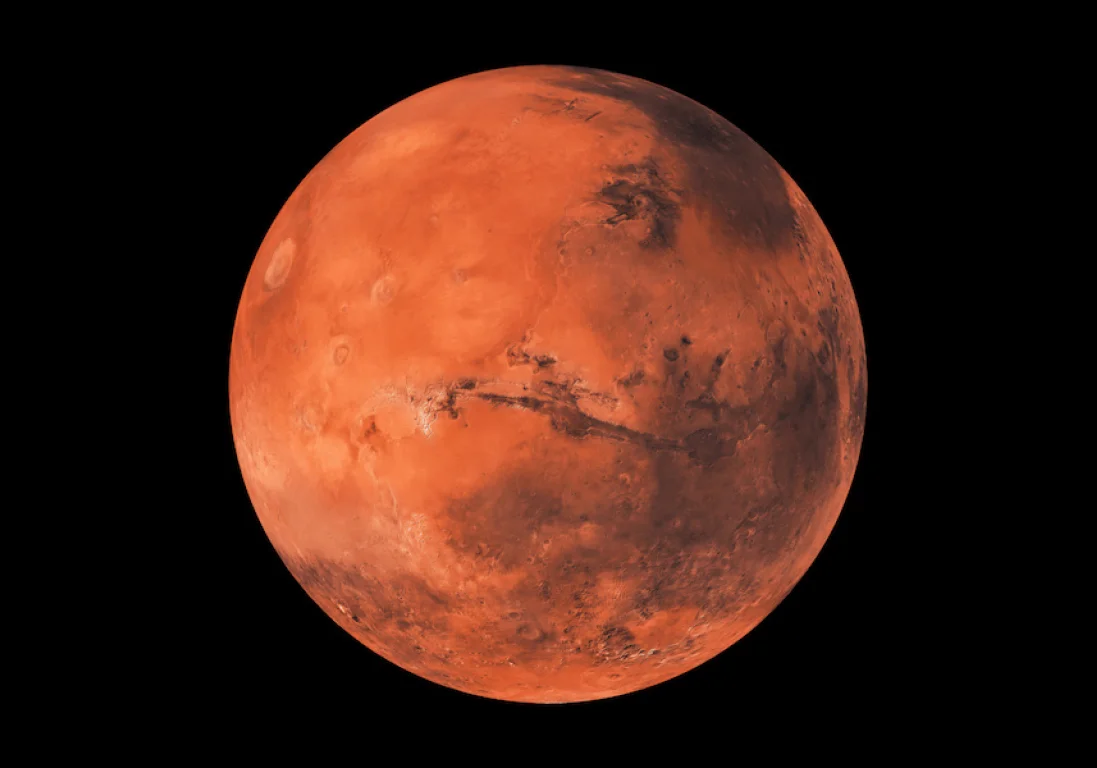 Учёные обнаружили на Марсе озёра с солёной водой