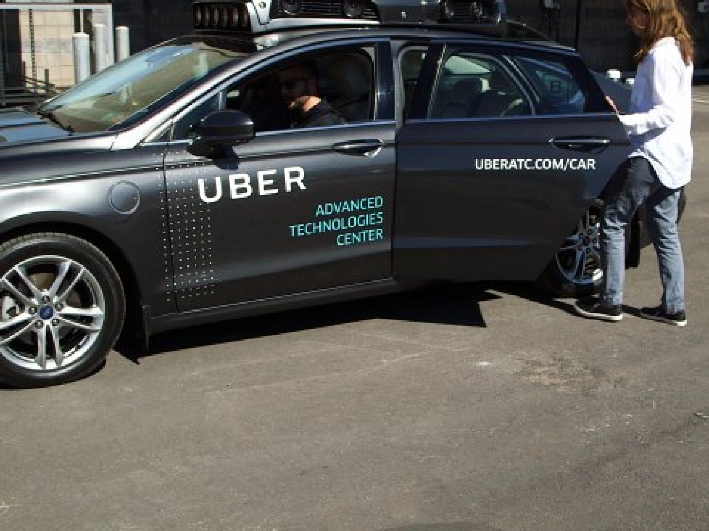 Uber отчитался о квартальном убытке свыше 800 млн долларов