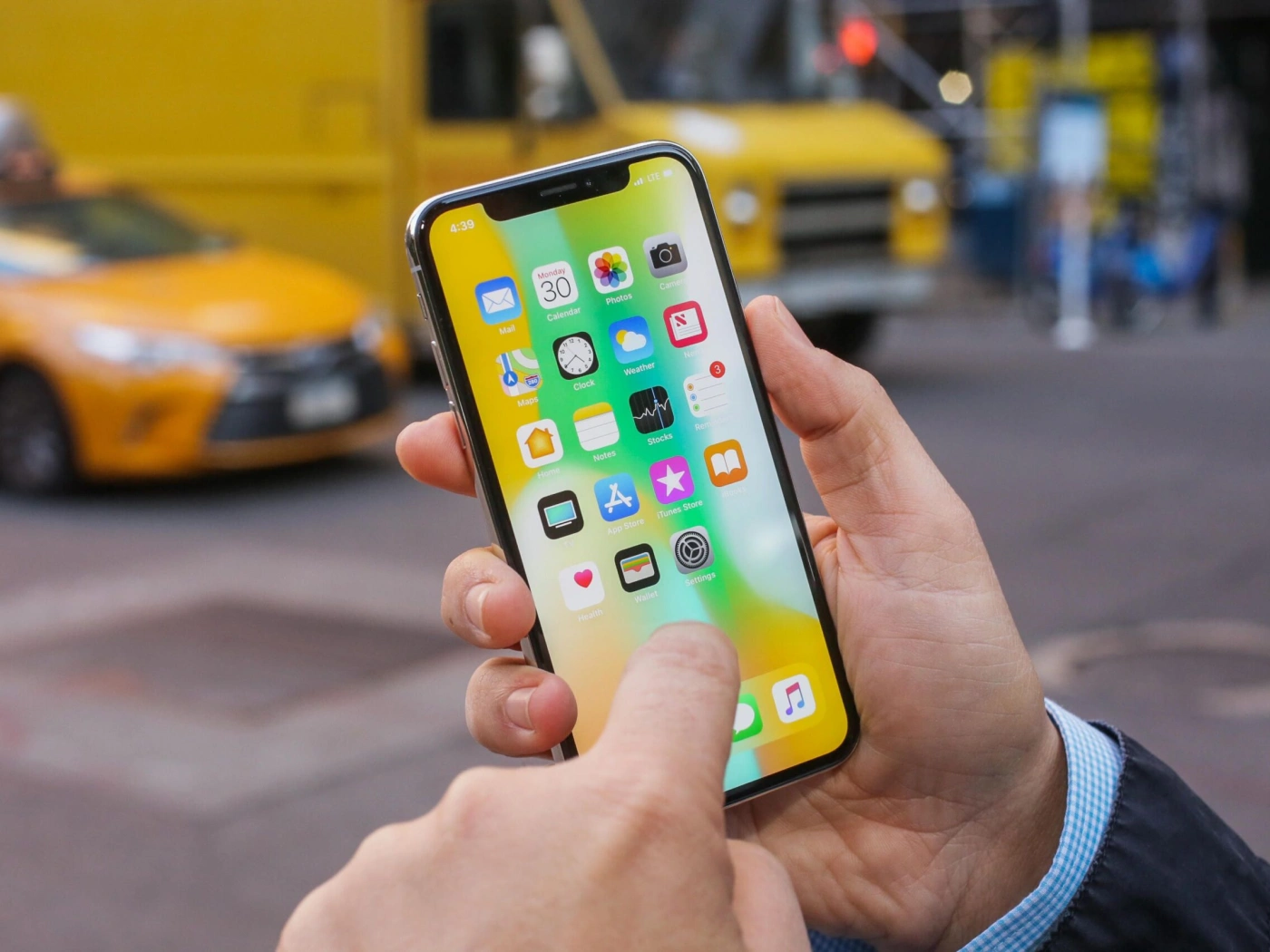 10 лучших приложений года по версии Apple