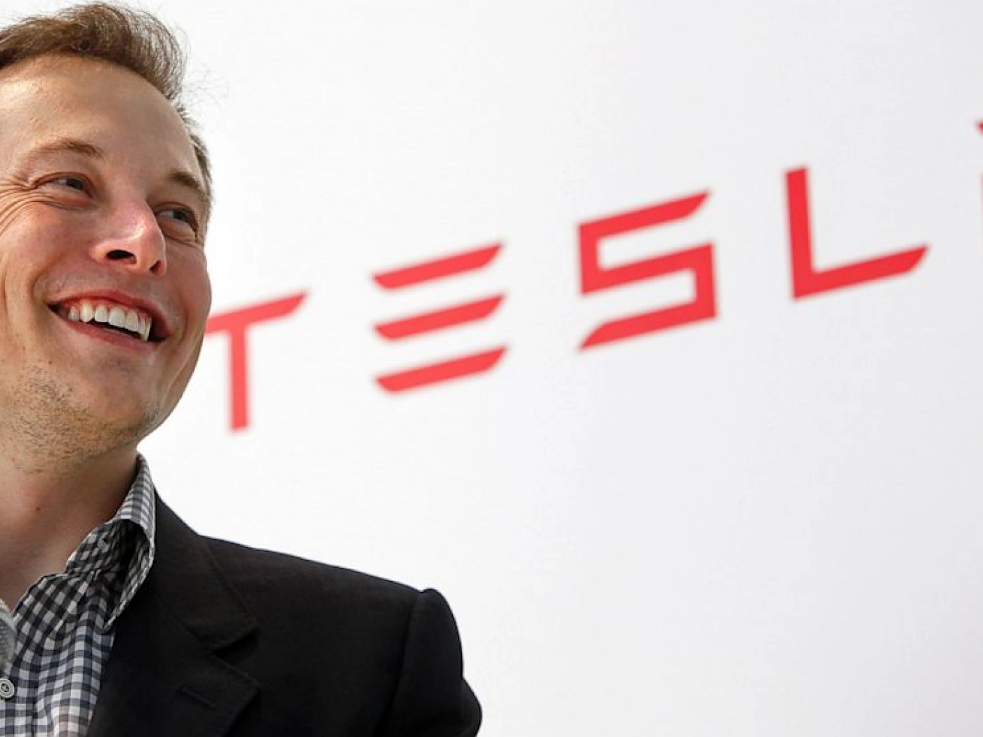 Илон Маск анонсировал «неожиданный» проект Tesla