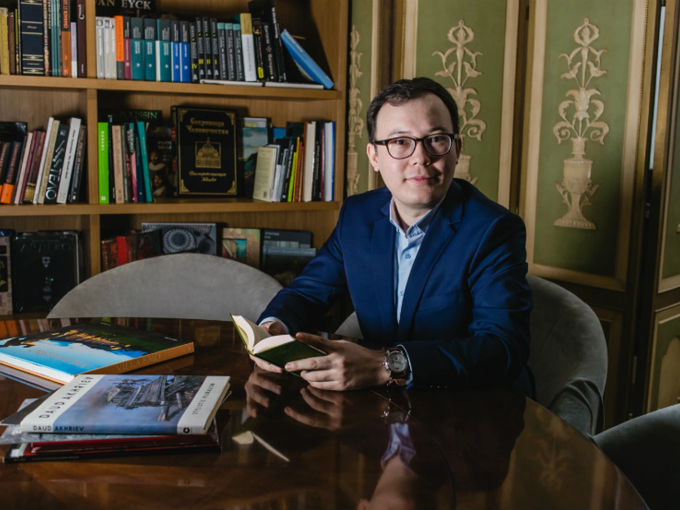 Политолог Бахытжан Бухарбай о любимых книгах