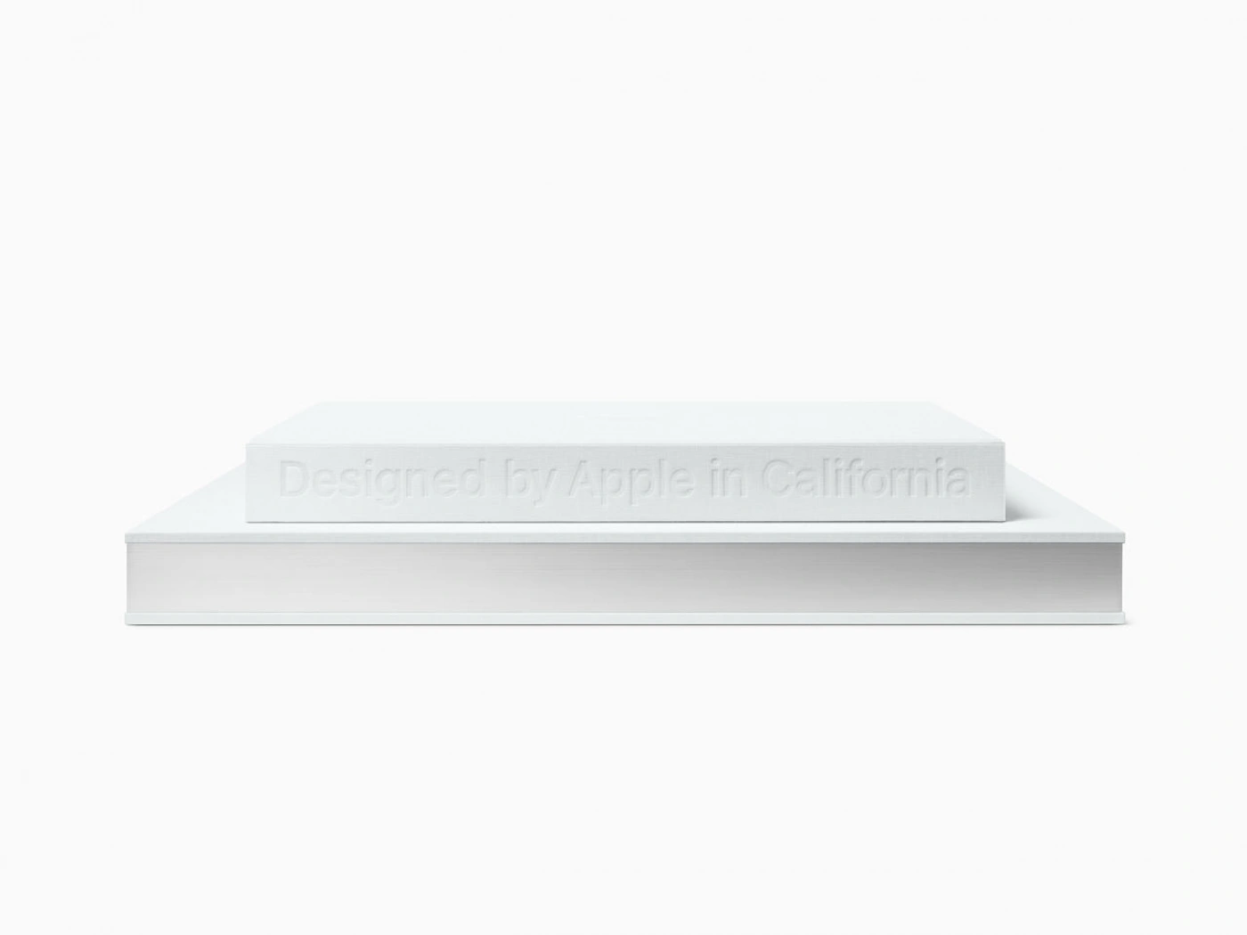 Компания Apple выпустила книгу с фотографиями своих продуктов