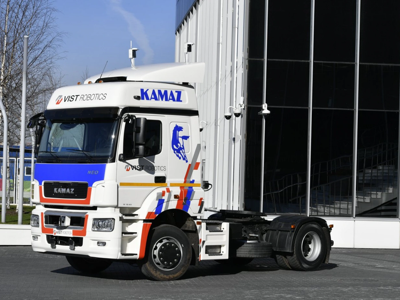Стартовал проект по созданию роботизированного автомобиля Kamaz Neo