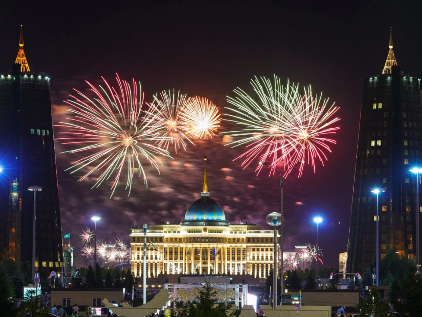 День города: Куда сходить на праздничные выходные в столице?