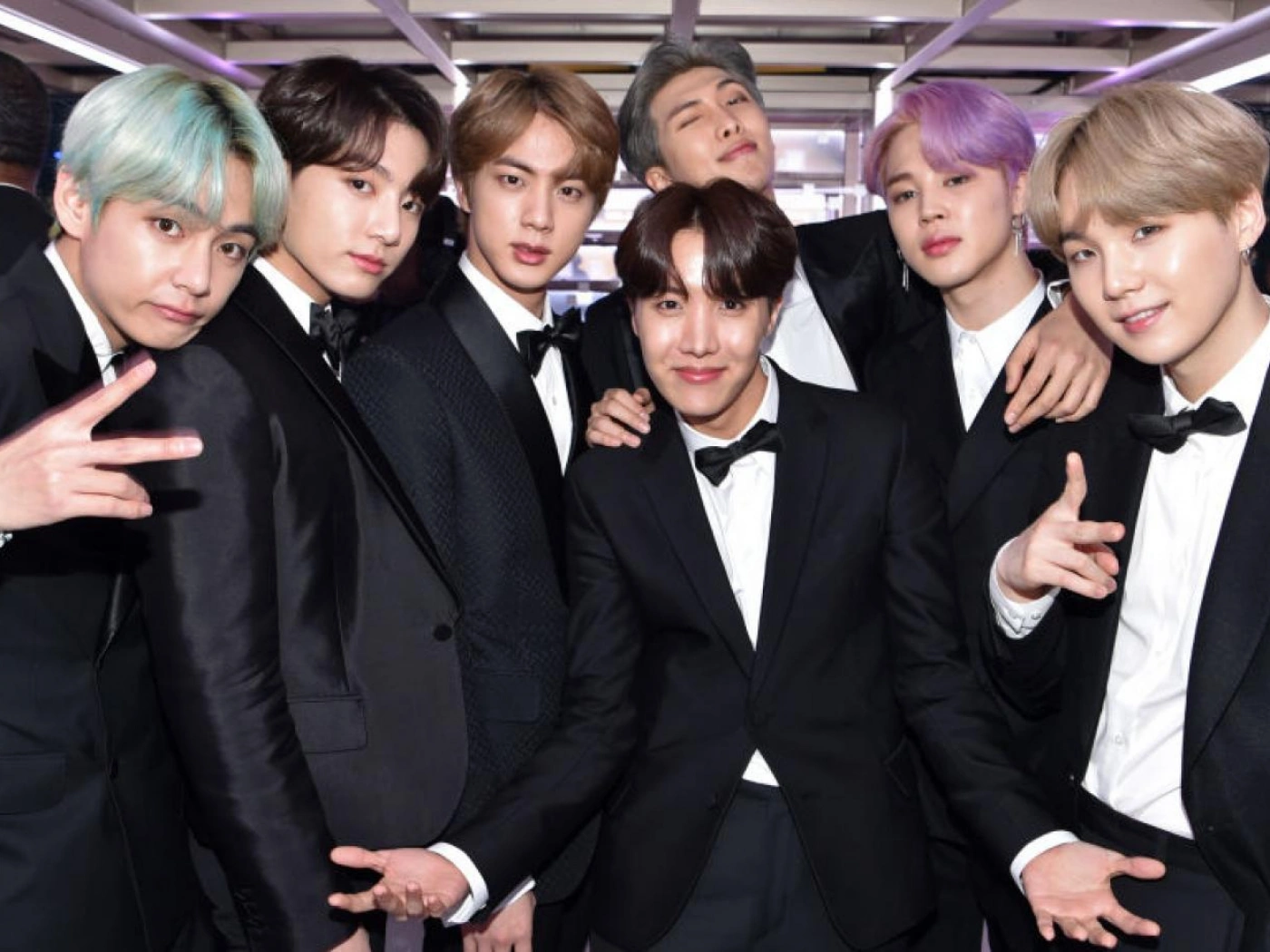K-pop группа BTS поставила мировой рекорд по числу онлайн-зрителей