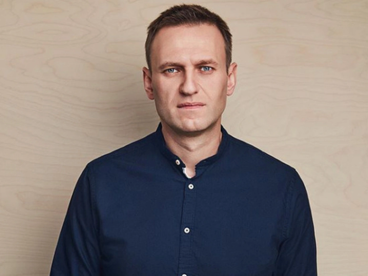 Алексея Навального отравили нервно-паралитическим боевым веществом