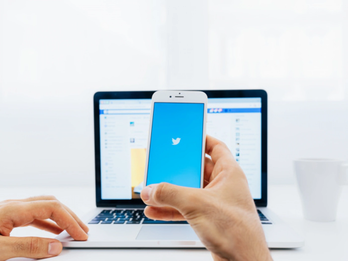 Twitter заблокировал РИА Новости