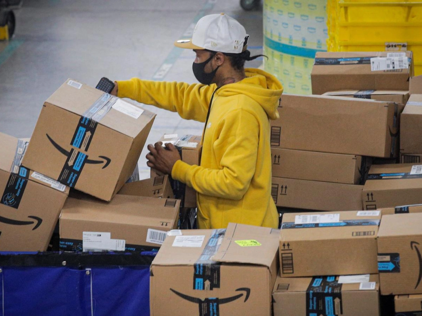 Зачем Amazon нанимает сотрудников «под увольнение»?