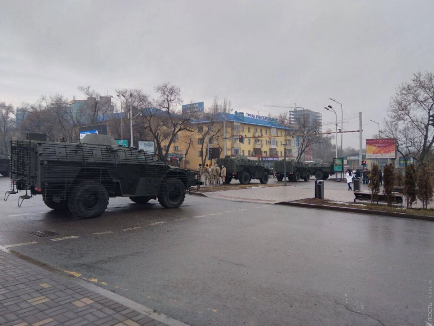 Массовые беспорядки и митинги: что сейчас происходит в разных городах Казахстана?