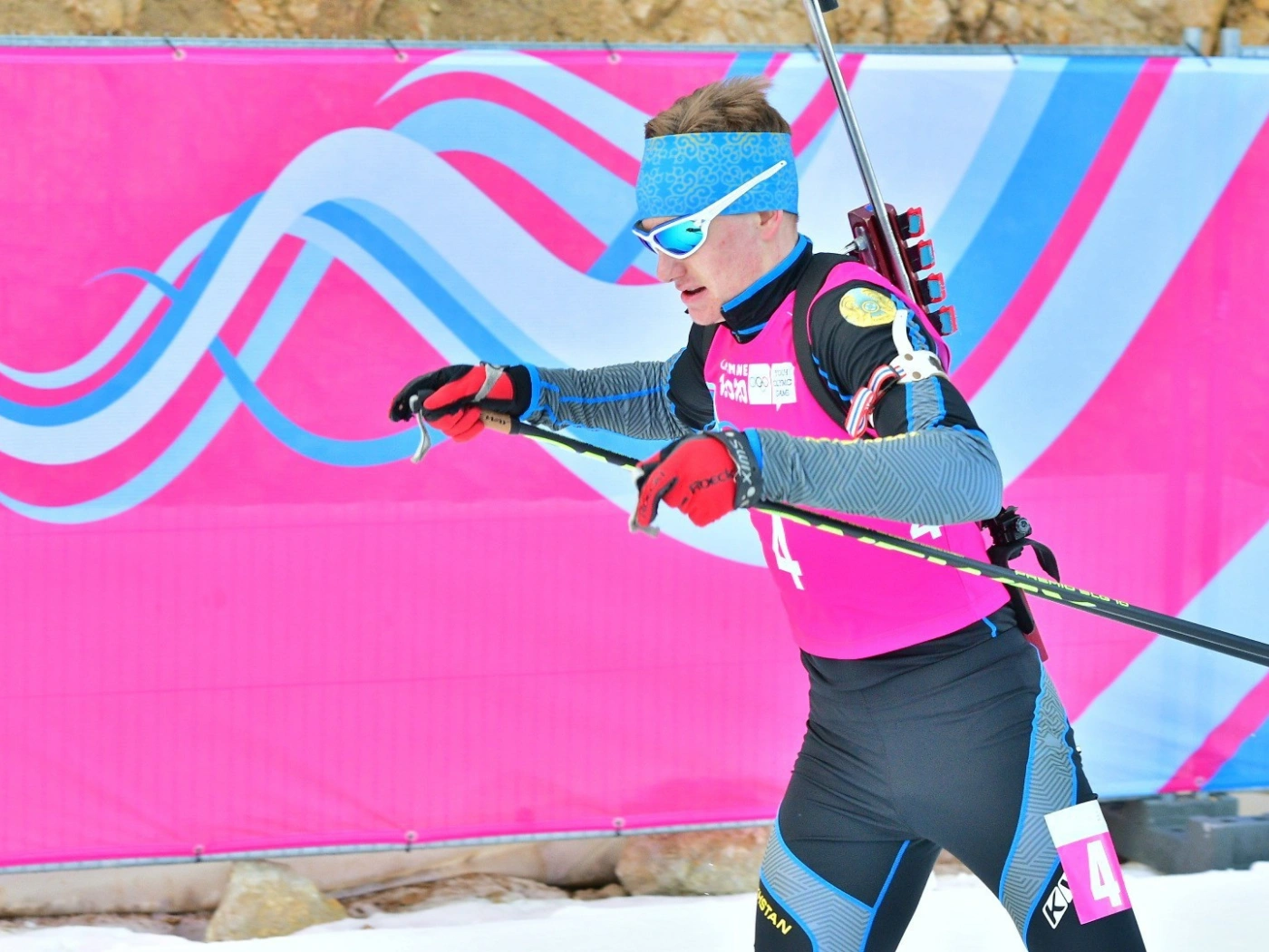Казахстанский биатлонист выиграл серебро на IBU Junior Cup