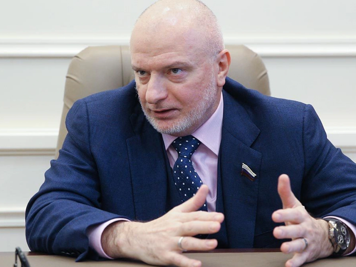 Уехавшим с начала мобилизации гражданам России власти РФ могут ввести ограничения