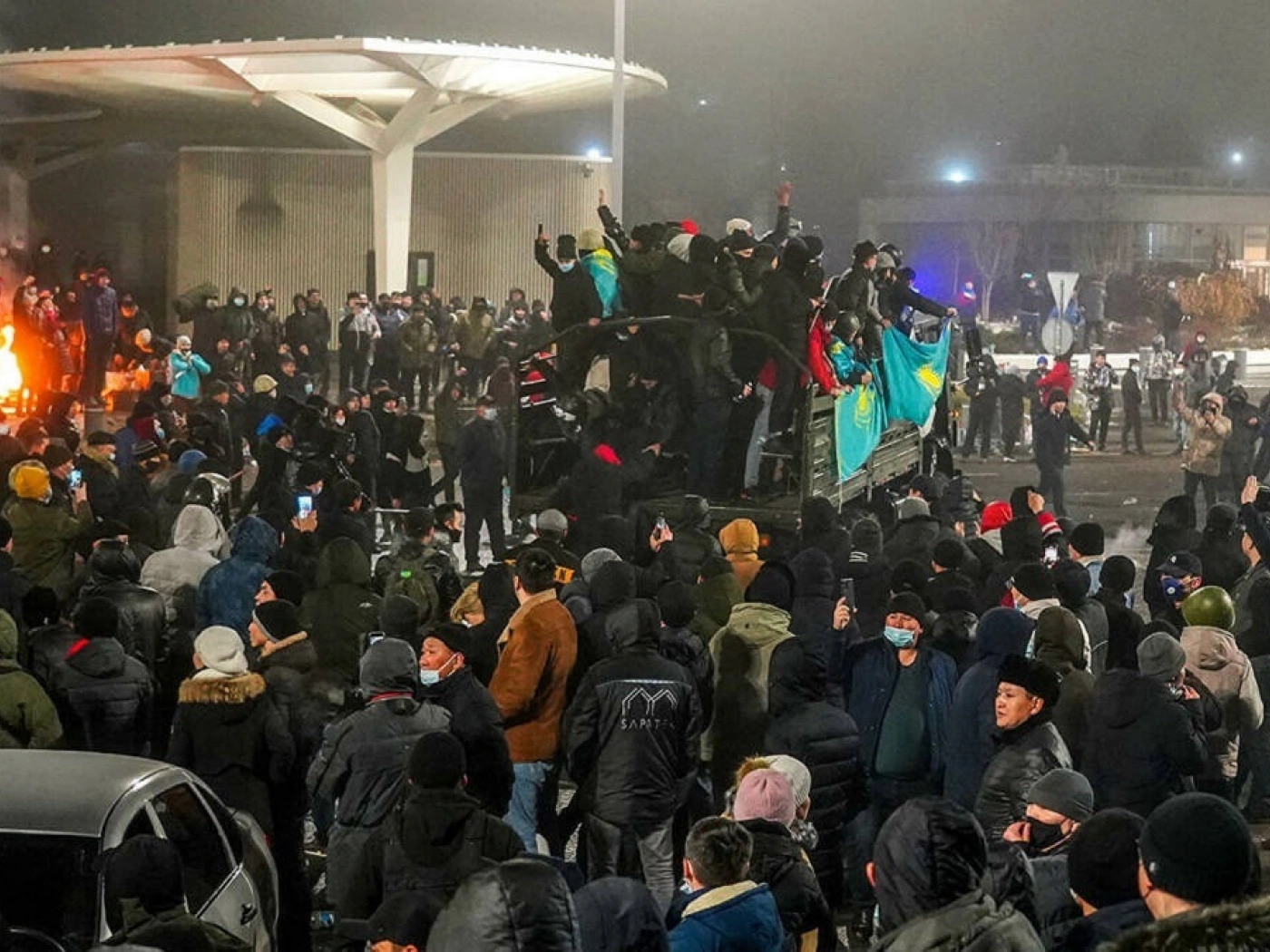 Отчет мажилиса по расследованию январских событий: о чем говорили на пленарном заседании