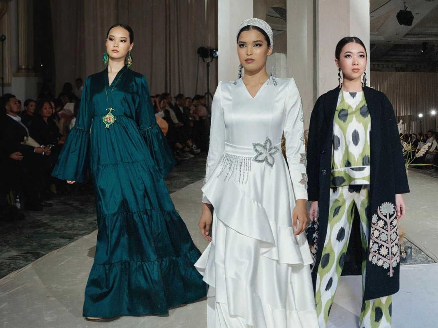 В Актау прошел показ мод Tengrii Fashion Week
