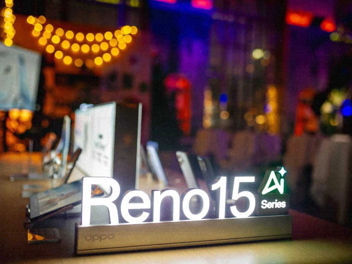 Зачем креаторам смартфон с ИИ-экосистемой: OPPO Reno15