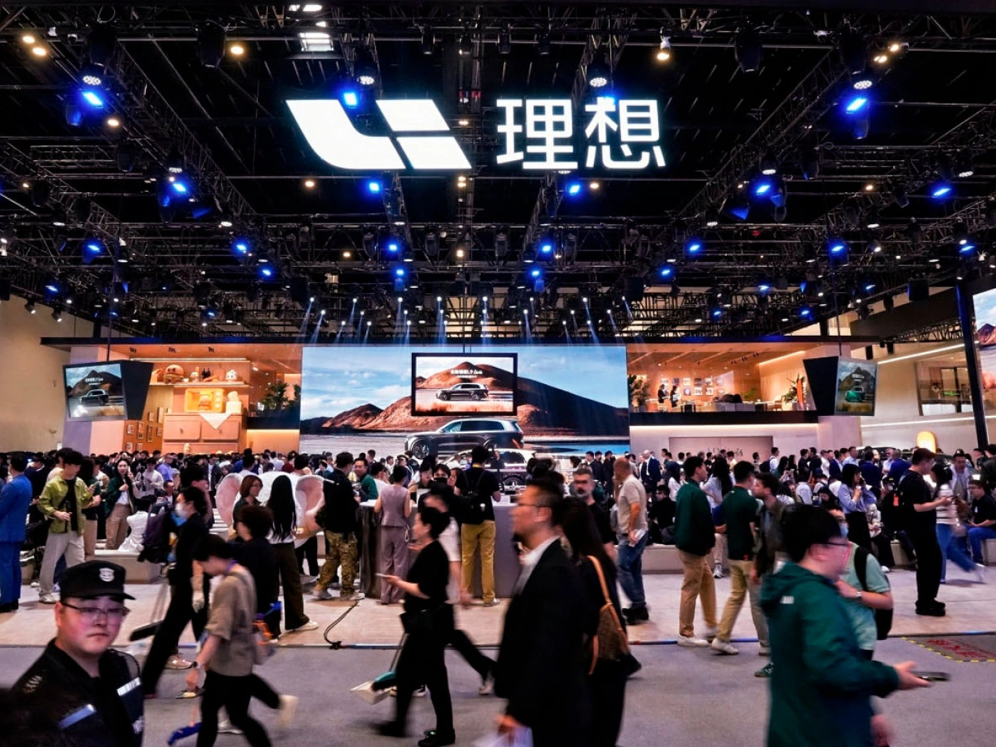 Li Auto представил технологии будущего на Auto China 2026 в Пекине