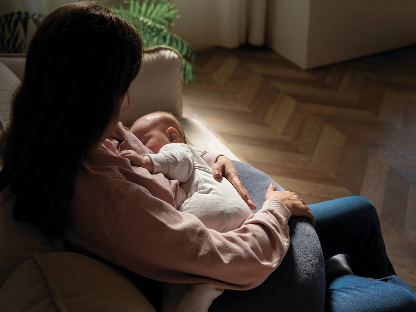 Как решение о материнстве влияет на карьеру казахстанок: опрос Aiel Health