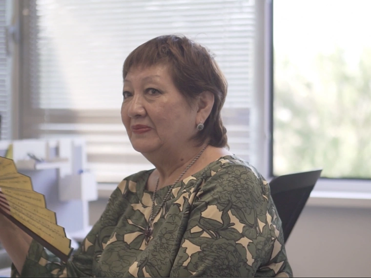 «Стажер» 2.0: Как 71-летняя деятельница проходила стажировку в страховой компании