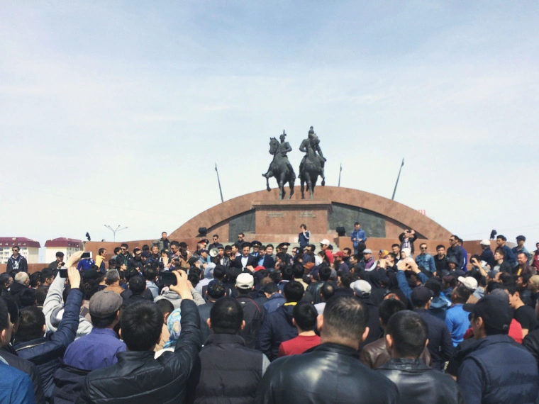Более двух тысяч человек вышли на несанкционированный митинг в Атырау