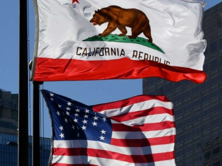 В США началась кампания Calexit