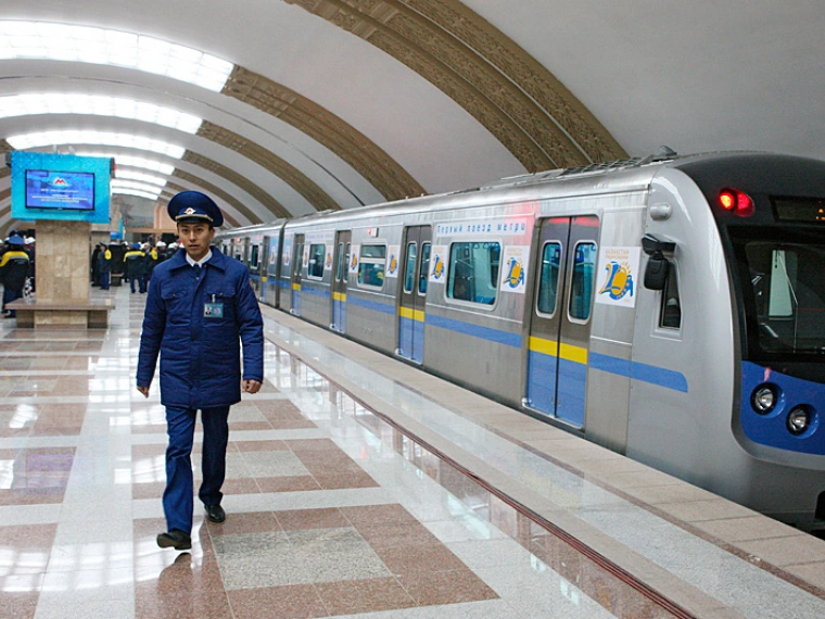 В метро Алматы усилят досмотр пассажиров на время проведения Универсиады