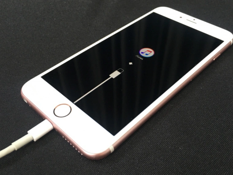 Обновление до iOS 10 превращает айфоны в «кирпичи»