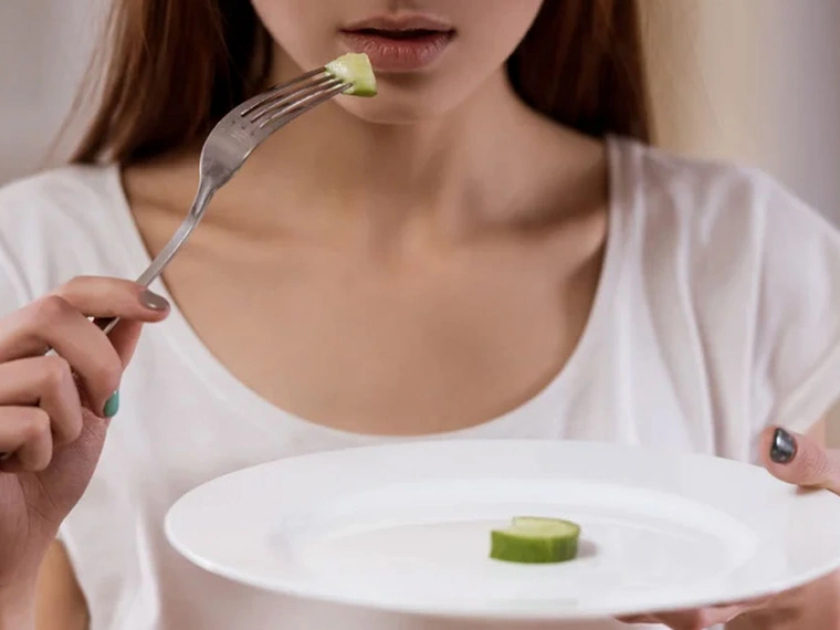 Почему важно говорить не только об ожирении, но и о недоедании