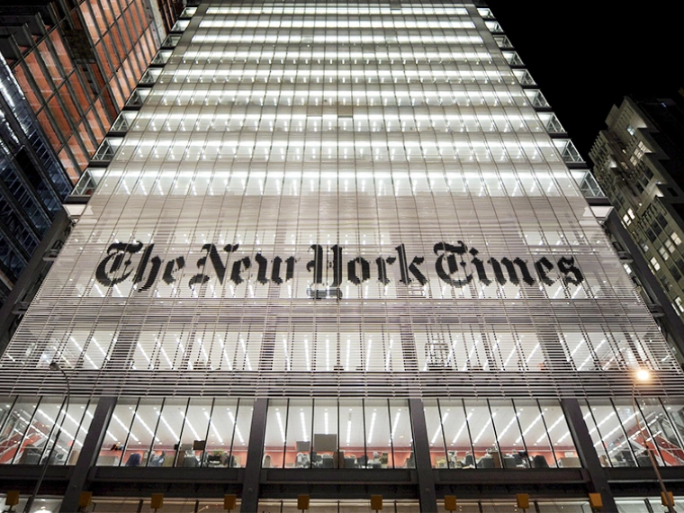 Газета The New York Times посвятила первую полосу жертвам COVID-19