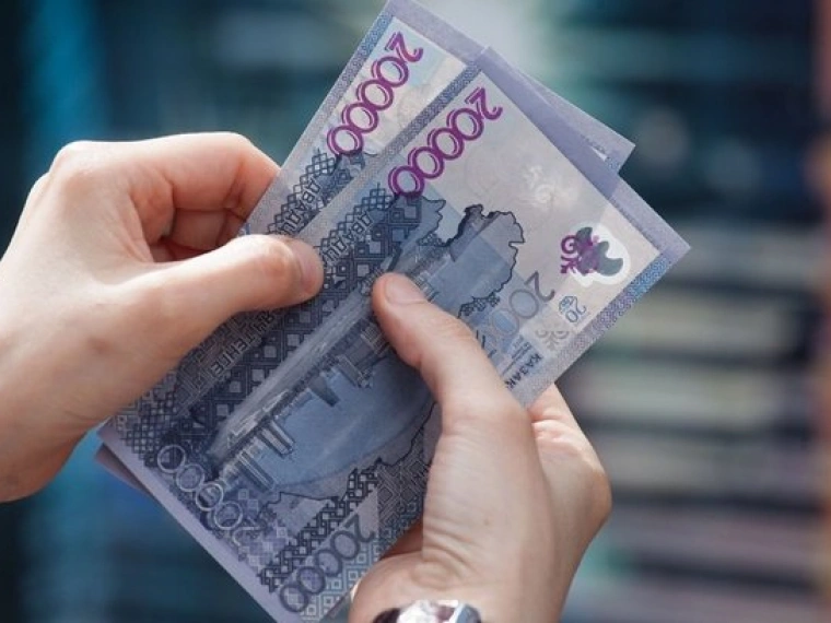 Казахстанцы смогут подать заявку на соцвыплату в 42500 до сентября