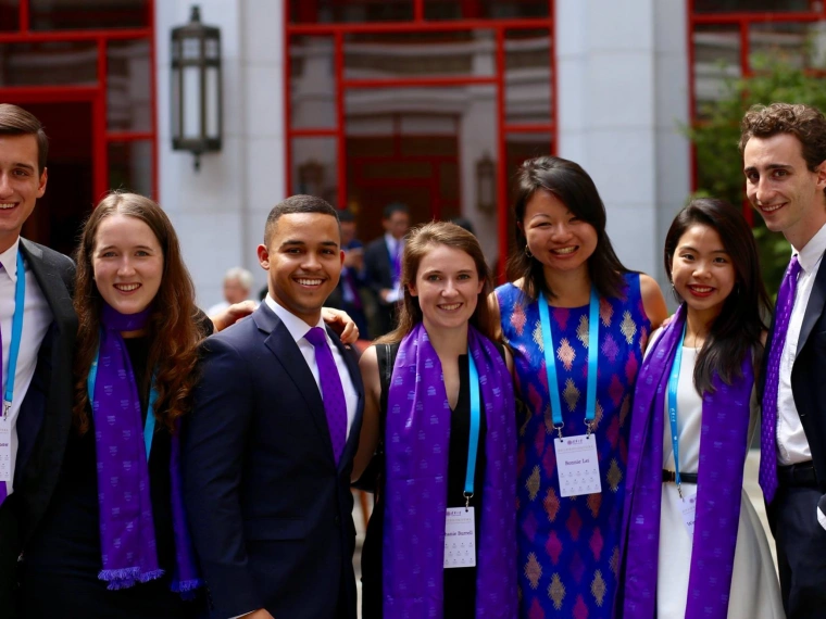 200 стипендий от международной программы Schwarzman Scholarship в Университете Цинхуа