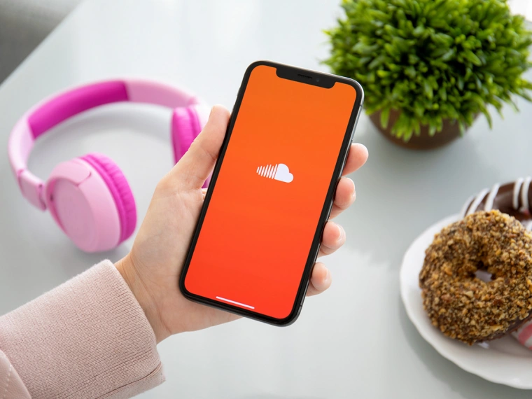 SoundCloud будет платить популярным музыкантам за контент