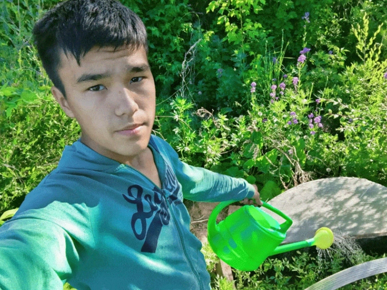 Село vs город: один день из жизни казахстанских подростков