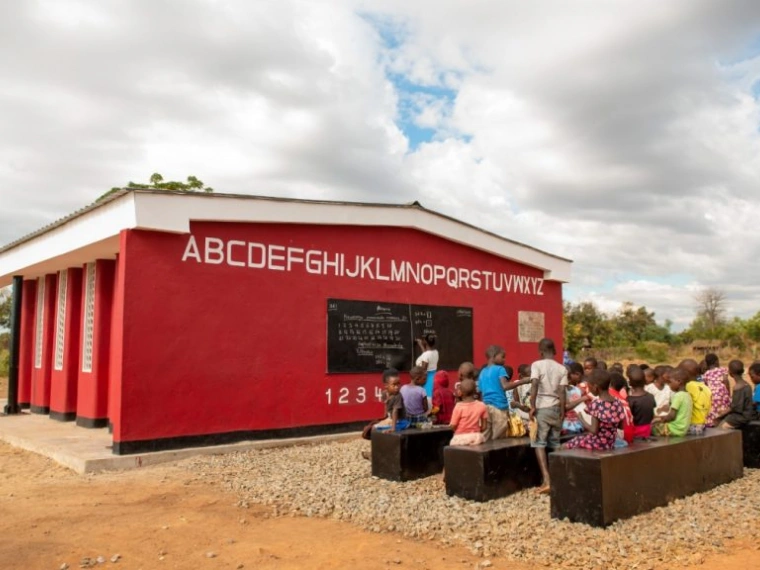 В Малави открылась школа, напечатанная на 3D-принтере